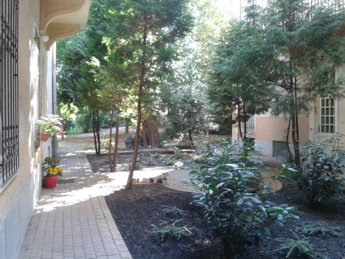 Lily Apartman Budapest Exterior foto